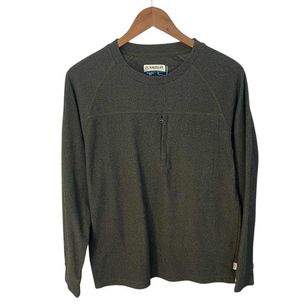 B22 Men’s Magellan Moisture Wicking Classic Fit Fleece Knit Sweatshirt S